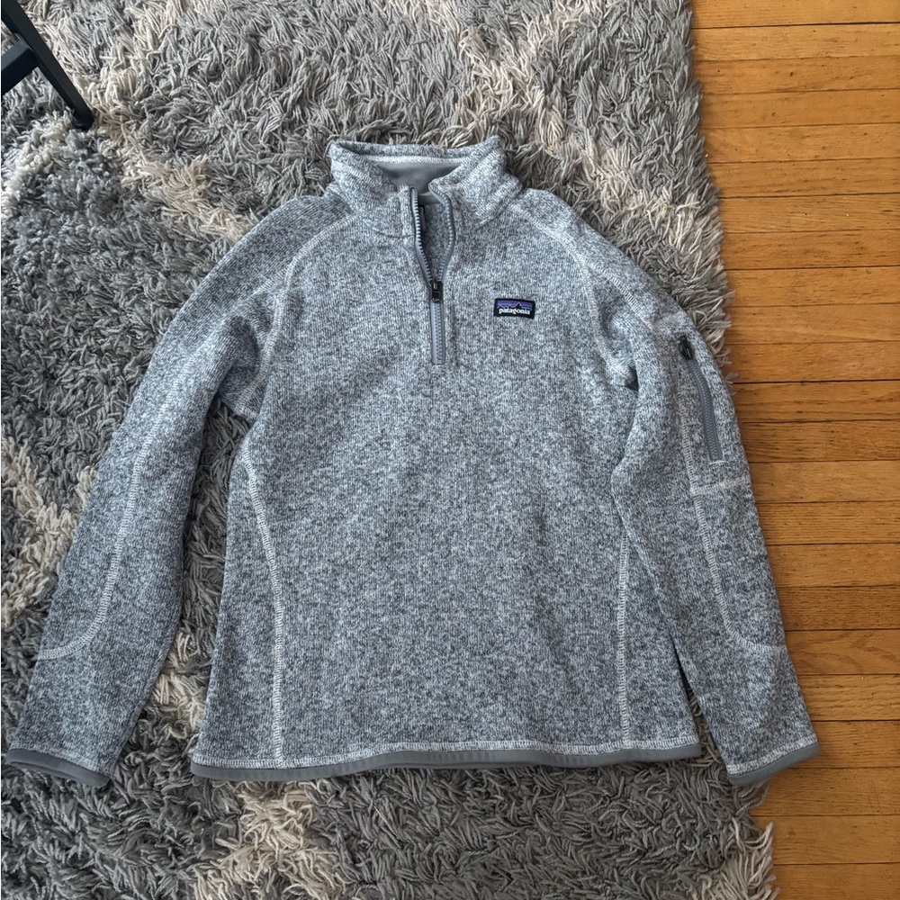 Patagonia Heathered Gray Fleece Pullover